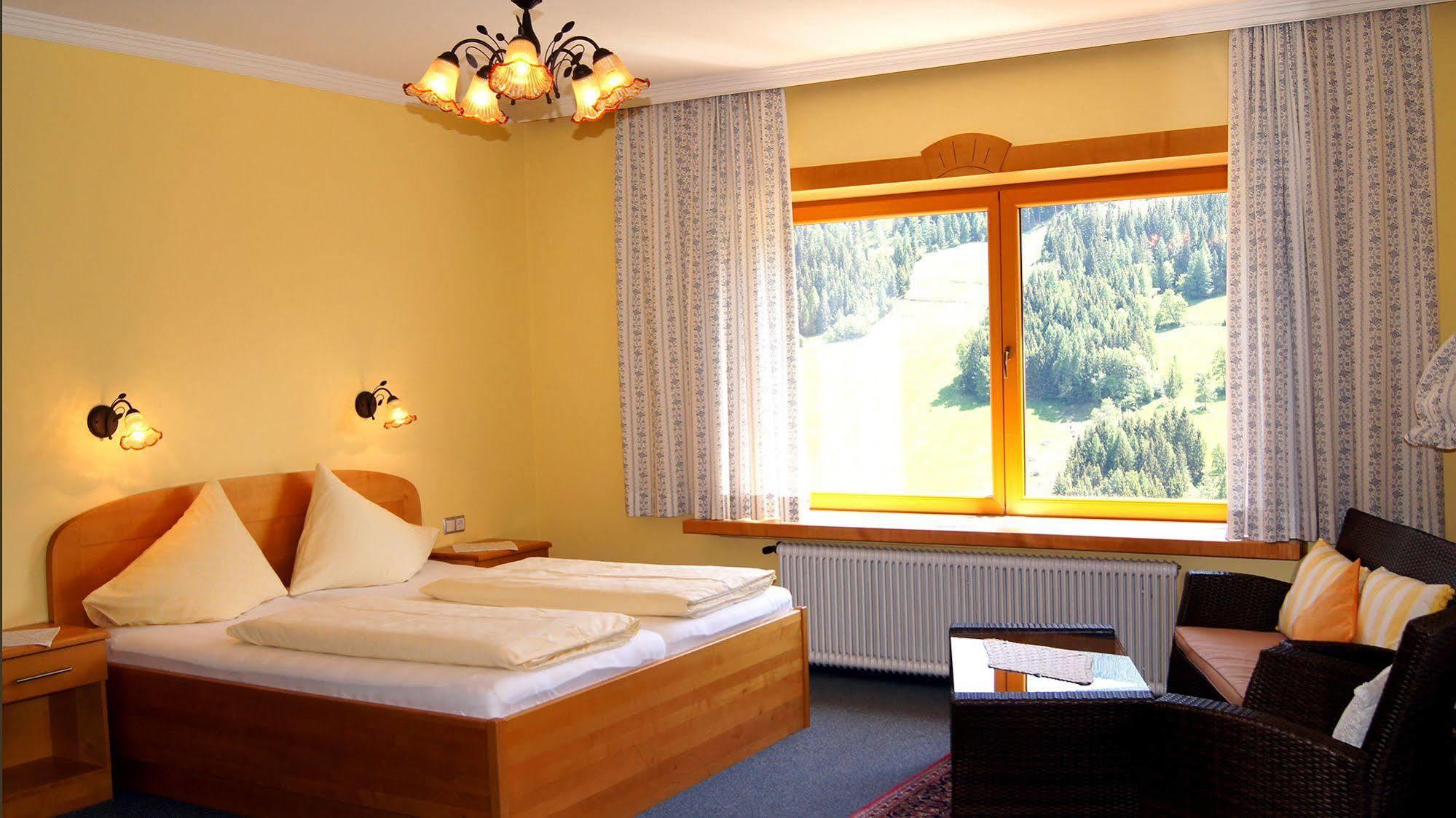 Pension Suedhang Бад-Кляйнкірхгайм Екстер'єр фото